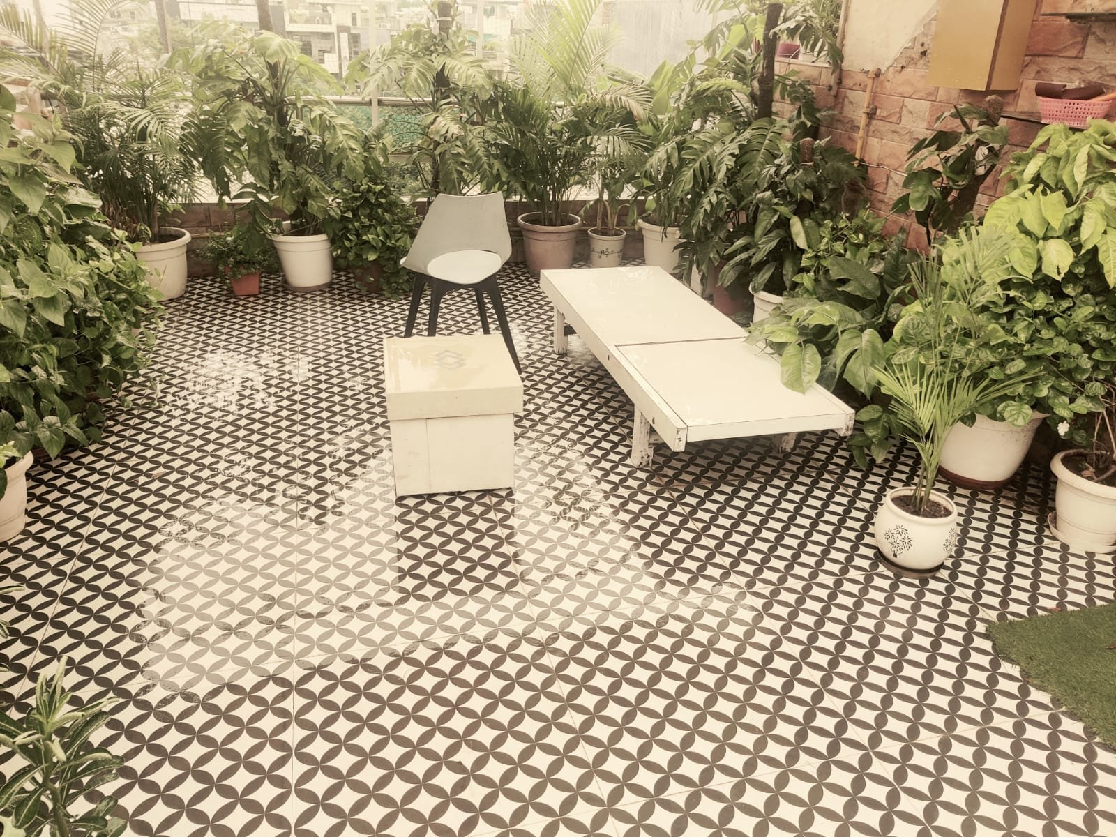 West Delhi Commercial Property